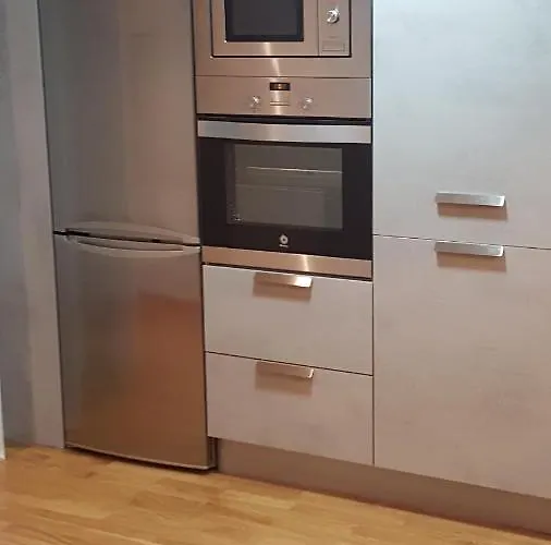 Herreros 28 * بونتيفيذرا